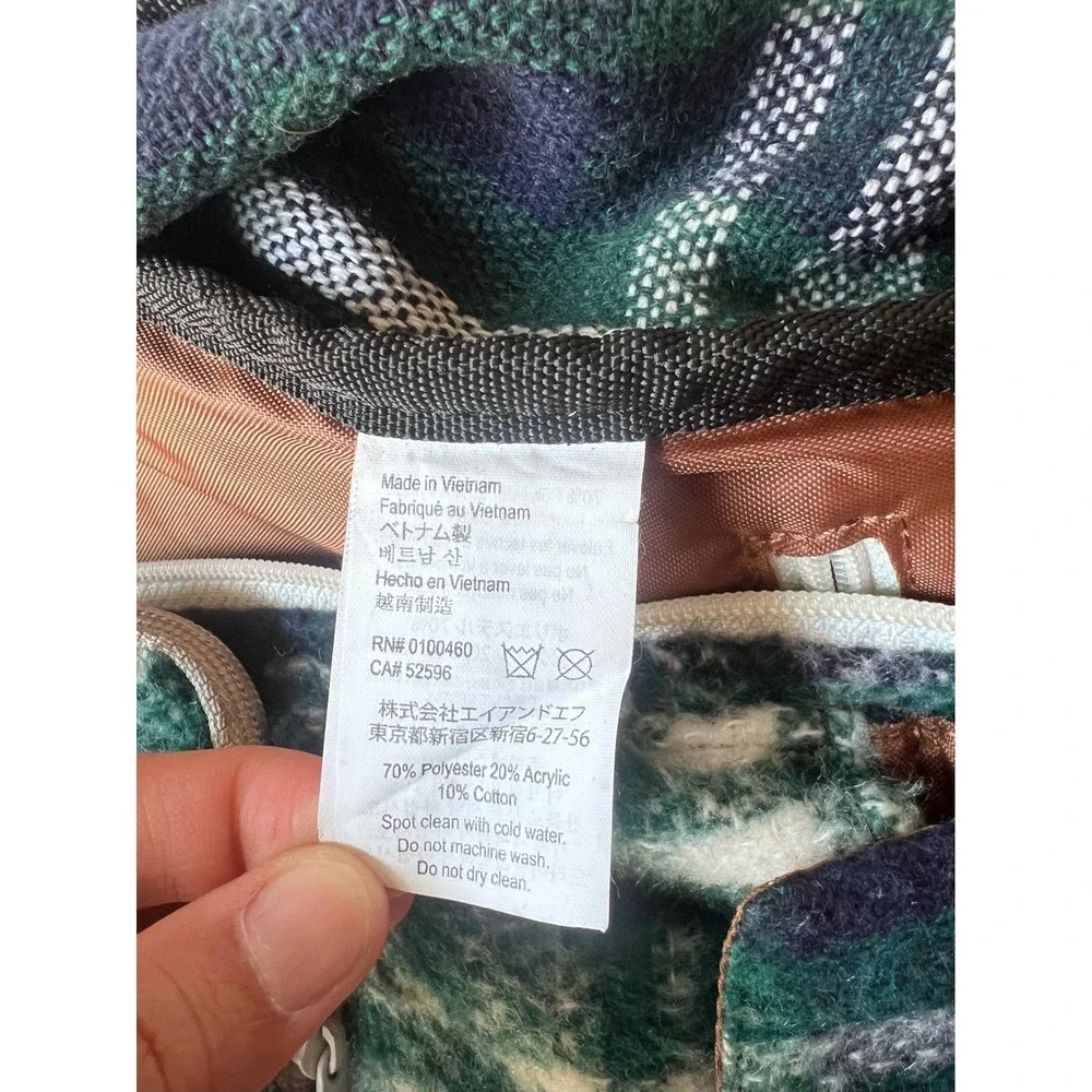 Kavu brand material